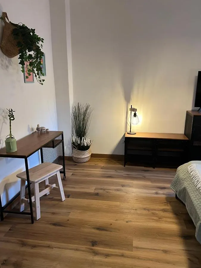 Stylish Apartment 3 Km Away From Duomo - Netflix, Wi-Fi, All Comforts Included Milano