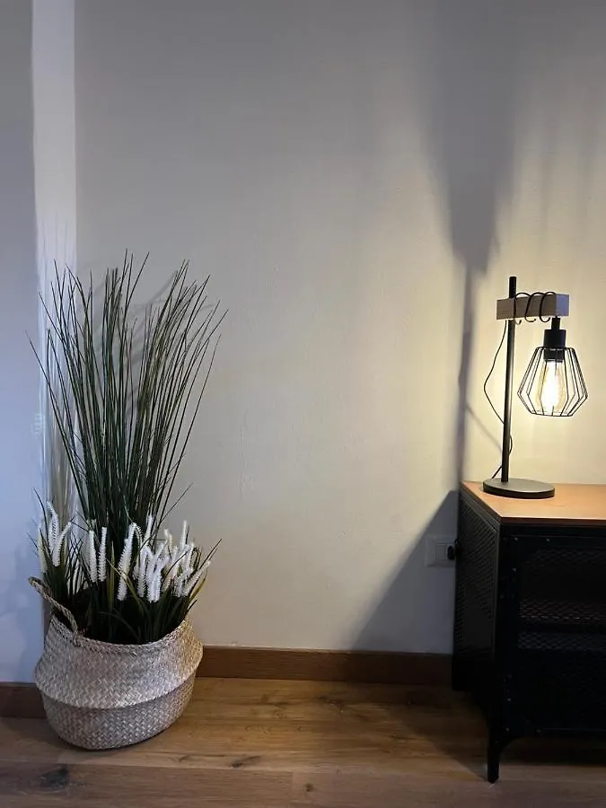 Stylish Apartment 3 Km Away From Duomo - Netflix, Wi-Fi, All Comforts Included Milano Italia