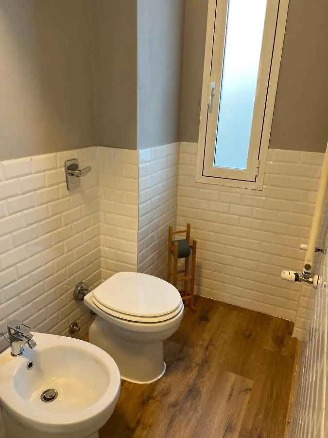 Stylish Apartment 3 Km Away From Duomo - Netflix, Wi-Fi, All Comforts Included Milano Italia