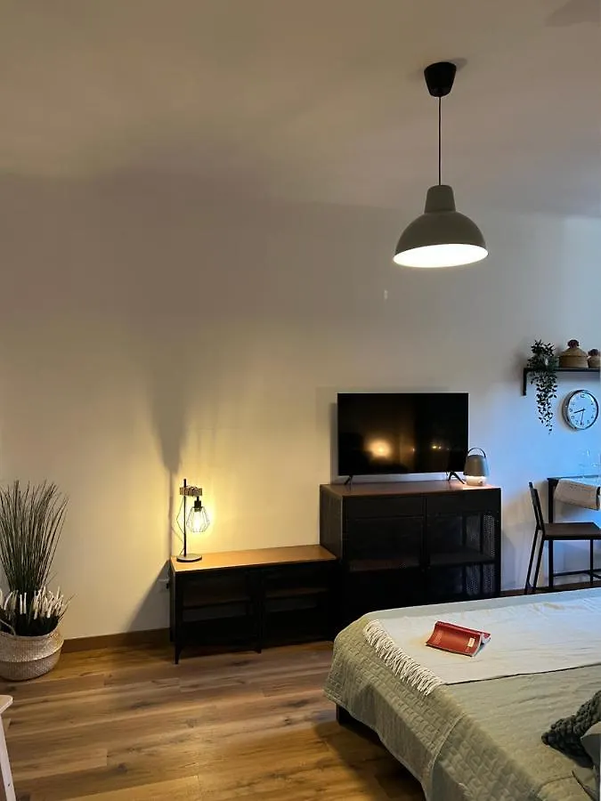 Stylish Apartment 3 Km Away From Duomo - Netflix, Wi-Fi, All Comforts Included Milan